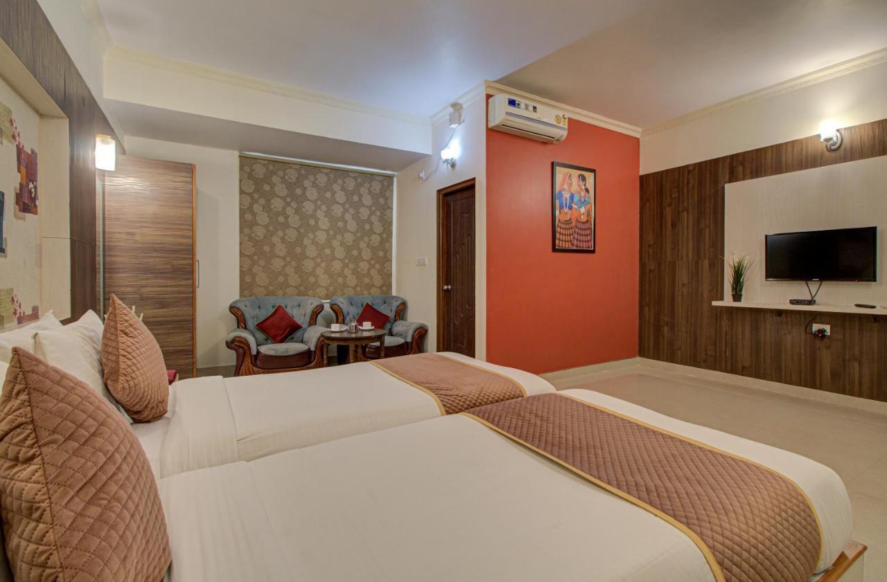 Hotel Royal Classio, 벵갈루루 외부 사진