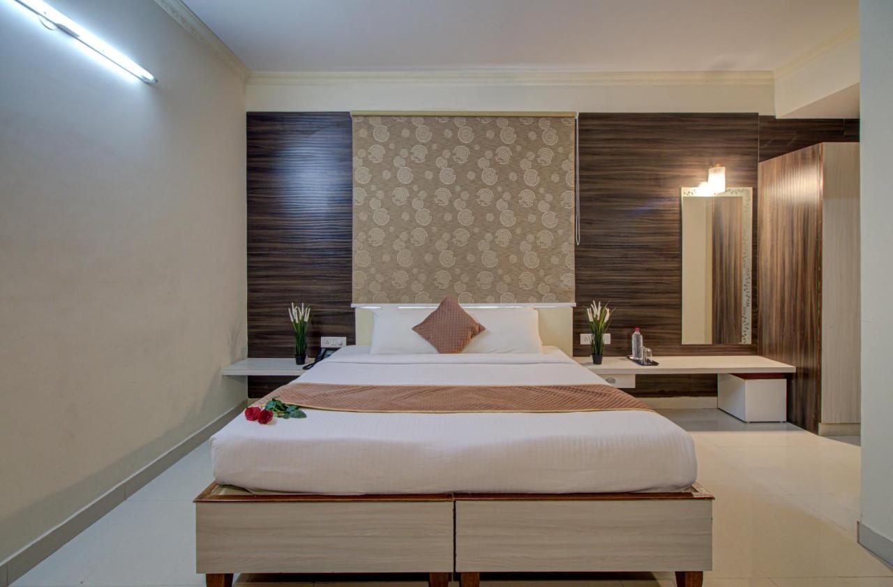 Hotel Royal Classio, 벵갈루루 외부 사진
